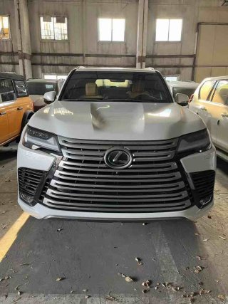 雷克萨斯LX600  23款 LX600 7座 Signature签名版 中东