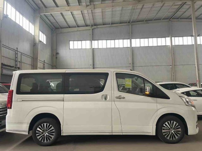 Granvia格兰维亚 2023款 3.5L Premium高级 雷测 中东