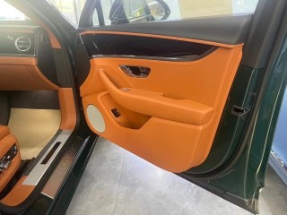 飞驰 2022款 4.0T 五座 美规