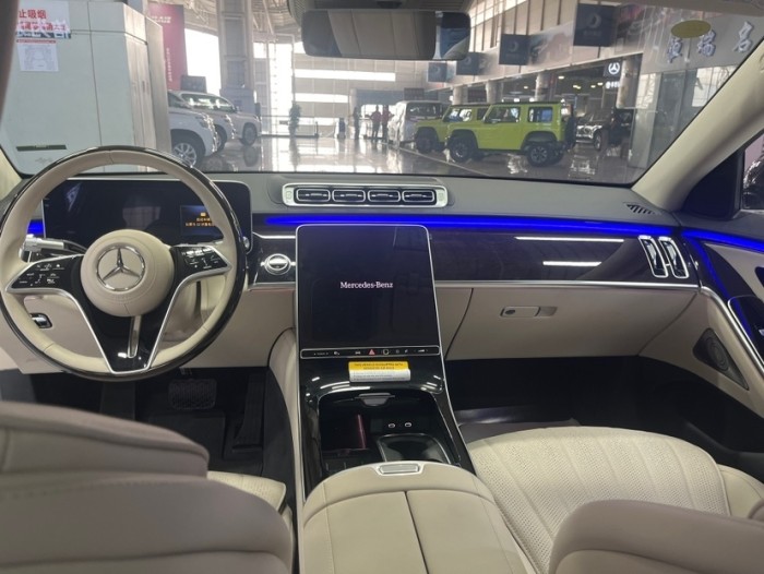 奔驰S级 2023款 S500 四驱 长轴 温暖舒适包 美规