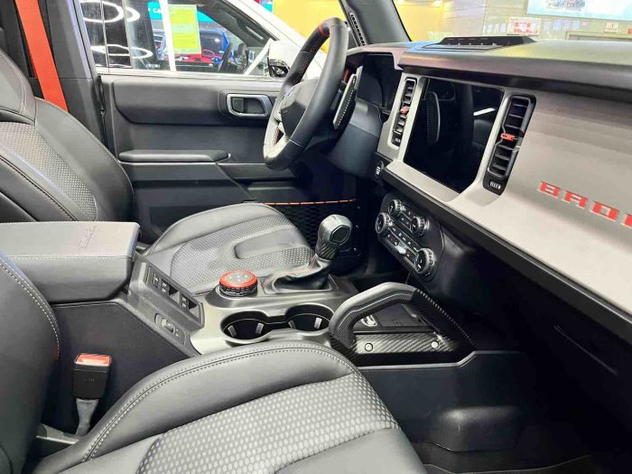 福特bronco烈马 2023款 3.0T 四门 Raptor猛禽 加规
