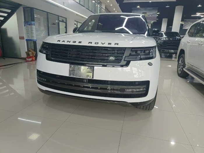 揽胜行政3.0汽油 2023款 3.0T P400 汽油 HSE 欧规