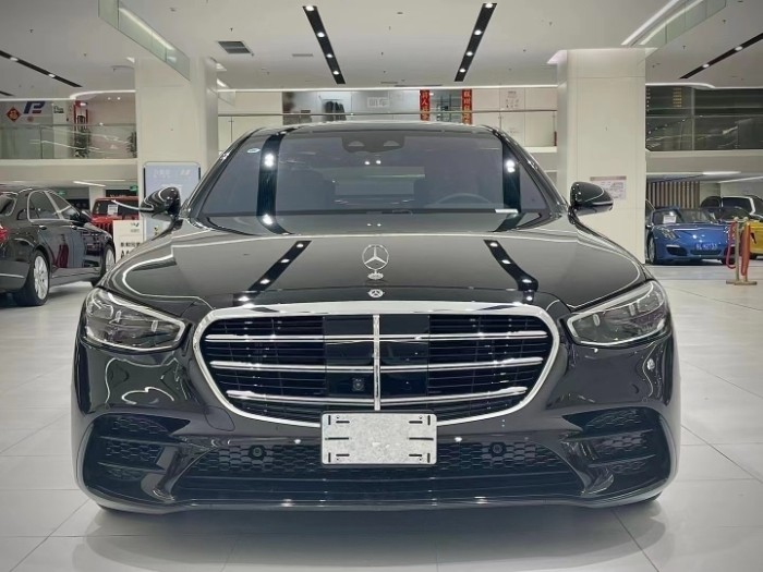 奔驰S级 2023款 S500 四驱 长轴 AMG 温暖舒适包 美规