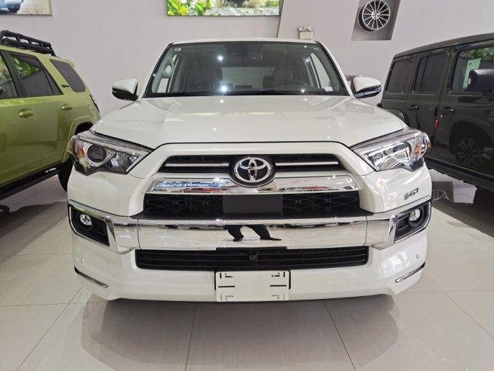 4Runner超霸 2023款 4.0L LTD 7座 加规