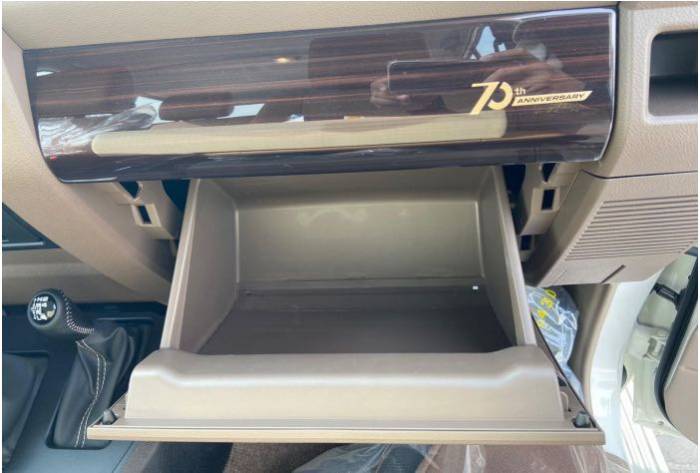 酷路泽LC76 2022款 LC76 4.0L 70周年纪念版 中东