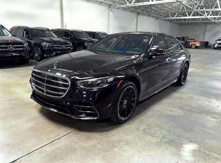奔驰S级 23款 S500 四驱 长轴 美规