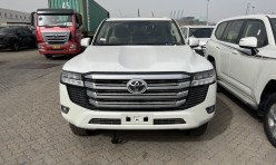 酷路泽4000  23款 4.0L GX-R 八气 18轮 中东