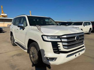 酷路泽3500  23款 3.5T VX 三差 MTS 前加热通风 雷测 中东