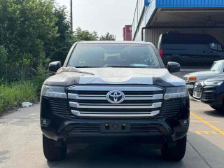 酷路泽3500  23款 3.5T GX-R 18轮 8气 天窗 中东
