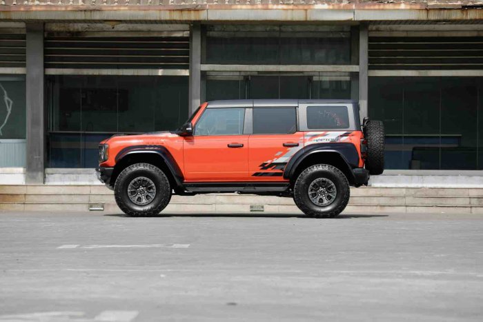 福特bronco烈马 2023款 3.0T 四门 Raptor猛禽 加规