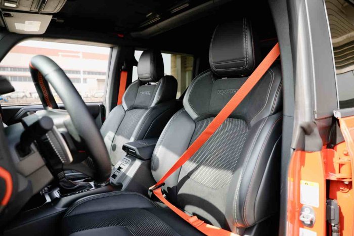 福特bronco烈马 2023款 3.0T 四门 Raptor猛禽 加规