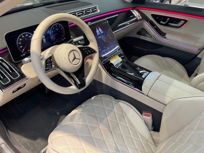 奔驰S级 2023款 S500 四驱 长轴 美规