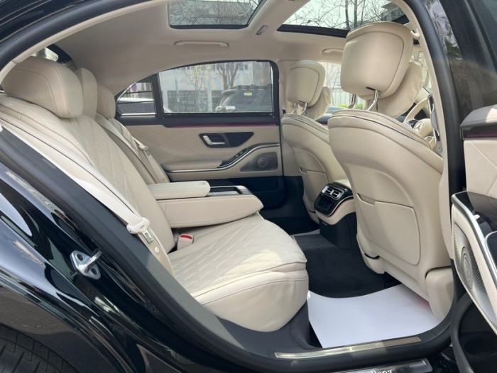 奔驰S级 2023款 S500 四驱 长轴 美规
