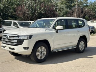 酷路泽4000  23款 4.0L GX-R 八气 18轮 中东