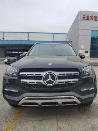 奔驰gls45023款gls4507座全景美规