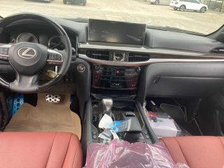 雷克萨斯LX570 2021款 LX570 限量 S 中东