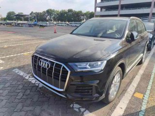 奥迪Q7  23款 3.0T 标准型 欧规