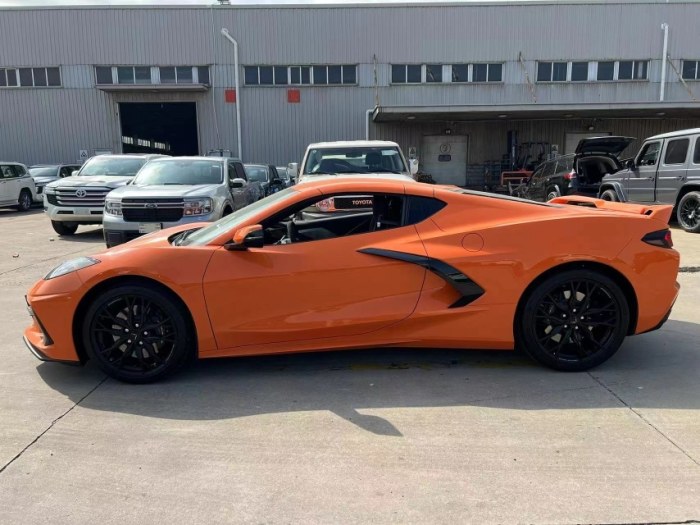 科尔维特 2023款 C8 6.2L 2LT 美规