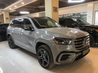 奔驰GLS450  24款 GLS450 7座 AMG包 顶级内饰包 美规