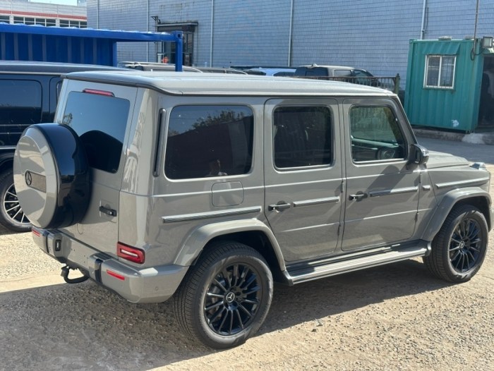 奔驰G400d 2024款 G400d 欧规