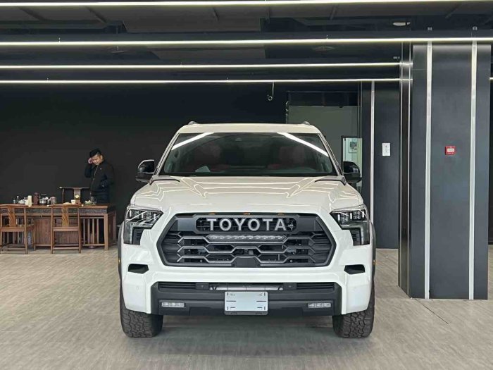 红杉 2023款 3.5T 混动 四驱 TRD Pro 美规