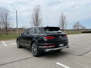 添越  23款 4.0T V8 长轴 雅度 首发限量 加规