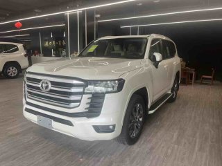 酷路泽3500  23款 3.5T GX-R 18轮 8气 天窗 中东