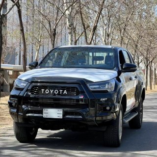 海拉克斯  23款 2.8T 自动 四驱 SR5 中东