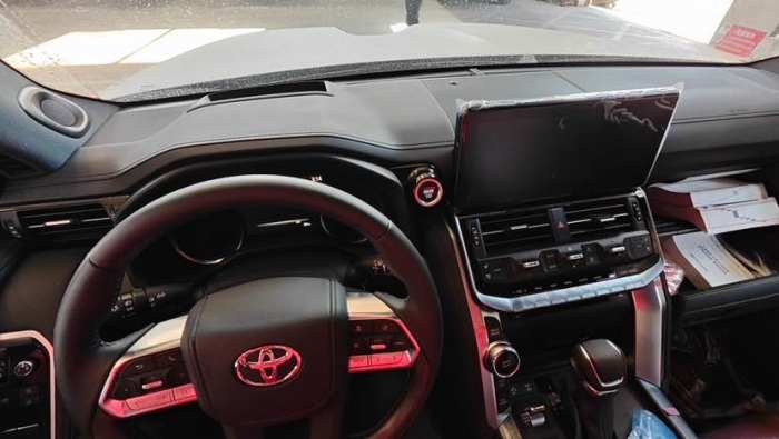 酷路泽3500 2023款 3.5T GR-Sport 天窗 抬显 后娱 雷测 中东