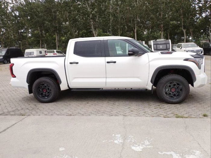 坦途 2023款 3.5T 混动 四门 TRD Pro 加规