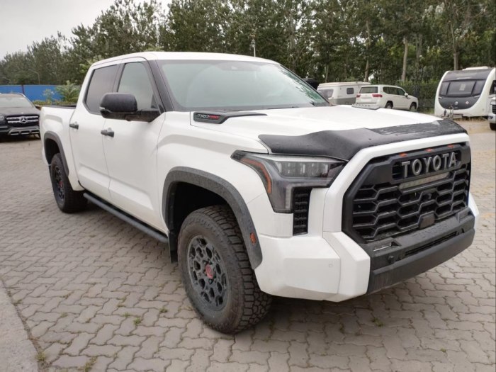 坦途 2023款 3.5T 混动 四门 TRD Pro 加规