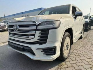 酷路泽3300  23款 3.3T GR-Sport 中东