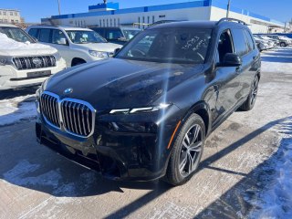 宝马X7  24款 xDrive40i M运动Pro 豪华包 美规