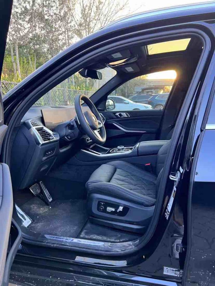 宝马X5 2024款 xDrive40i M运动 大豪华包 加规