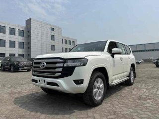 酷路泽3500  23款 3.5T GX-R 18轮 8气 天窗 中东